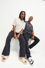 Cargar imagen en el visor de la galería, Camiseta Oversize Unisex BALANCE Gris Oscuro